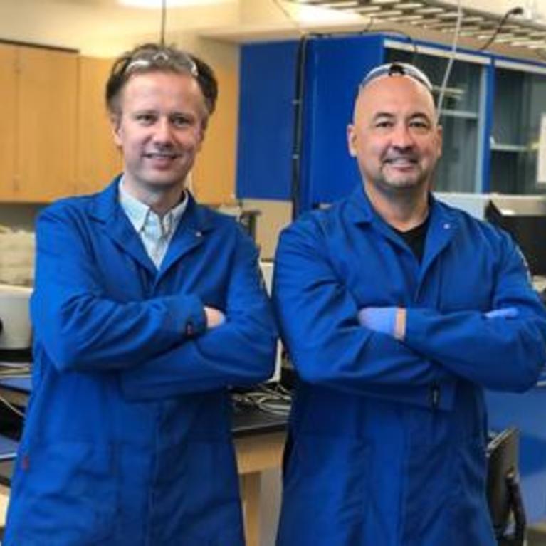Ludwig Bartels (left) and Alexander Balandin (right) in the Phonon Optimized Engineered Materials (POEM) Center at UC Riverside, 2019