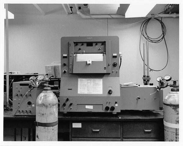 Chem Lab Machines | Department of Chemistry